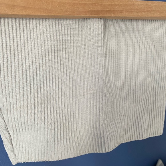 Aritzia sculpt knit tube top - Picture 3 of 3